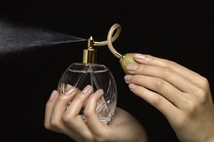 از کجا بدانیم به عطر حساسیت داریم