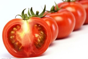 هشدار در مورد نگهداری گوجه در یخچال