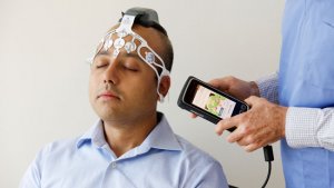 دستاورد جدید در دستگاه پوشیدنی تشخیص خونریزی مغزش