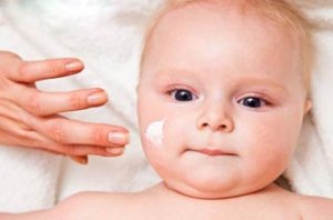 چگونه از پوست نوزادان در مقابل آفتاب مراقبت کنیم