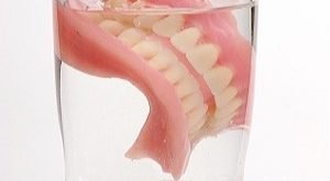 هشدار به کسانی که دندان مصنوعی دارند