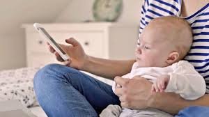 رابطه اختلال خواب نوزادان با تلفن هوشمند
