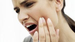 چگونه با راهکاری خانگی درد دندان را تسکین دهیم
