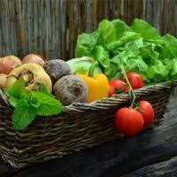 خاصیت های میوه و سبزی بر سلامت پا 