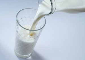 دانستنی هایی درباره رابطه مصرف شیر با بروز اسهال