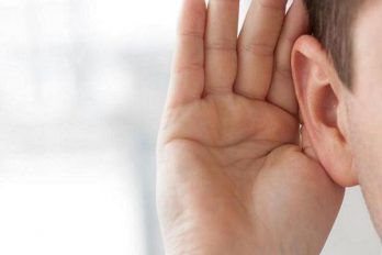 دو نشانه ابتلا به تومور گوش/علت وزوز گوش در سنین بالا